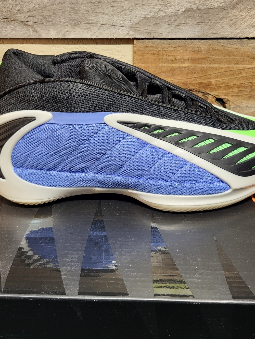 *NEW* Adidas Anthony Edwards 2 J Mid Top Sneakers Blue/Black Size 7Y Men's 7.5